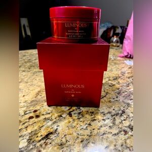 Bath and body works Luminous and body butter duo!